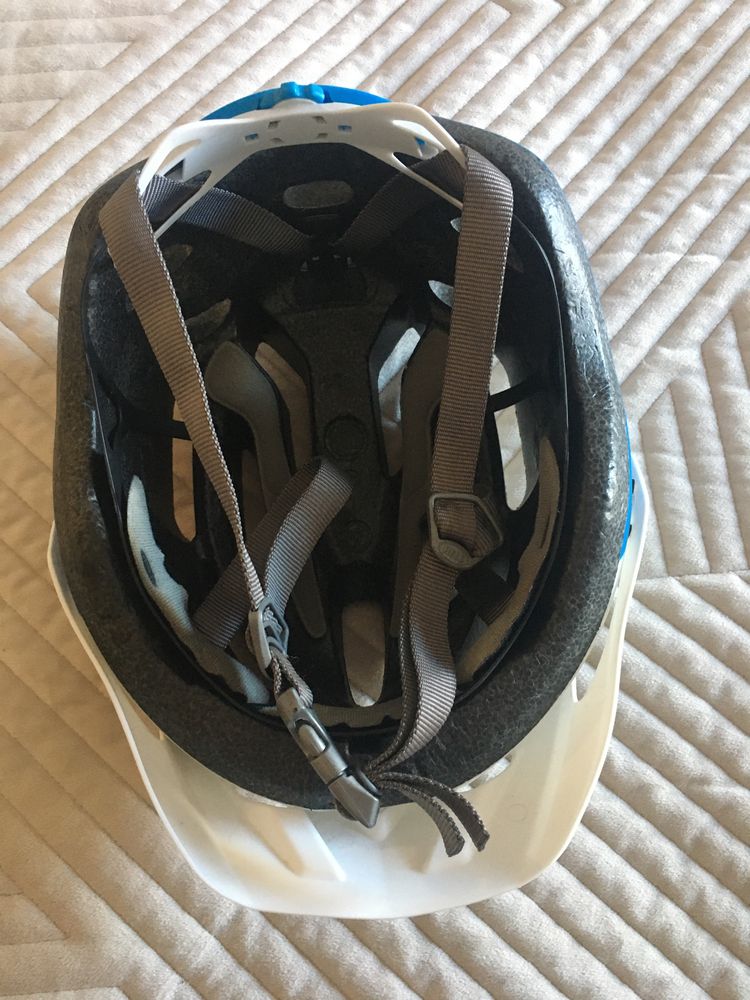 Kask rowerowy dziecięcy bell 57 cm