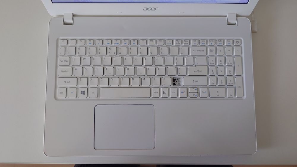 Laptop Acer Aspire F5-573G i5 SSD+HDD, NVIDIA MX940 2GB, WIN10