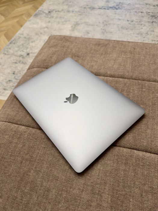MacBook Pro 2017 13 i5 2.3/ 8GB /128 GB / 88% АКБ