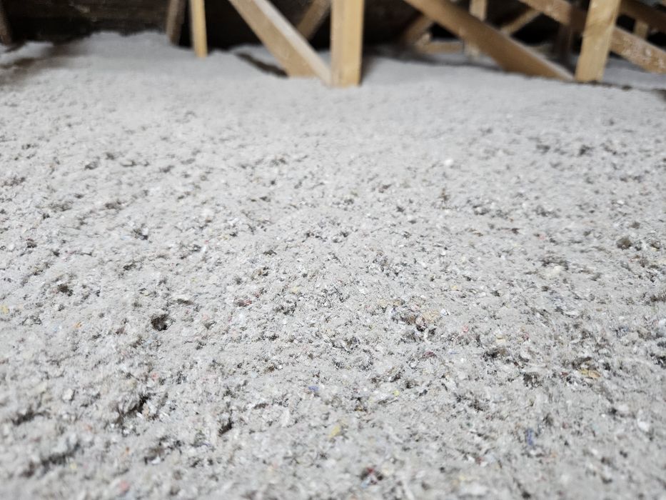 Ocieplanie Celulozą Izolacje Wdmuchiwane