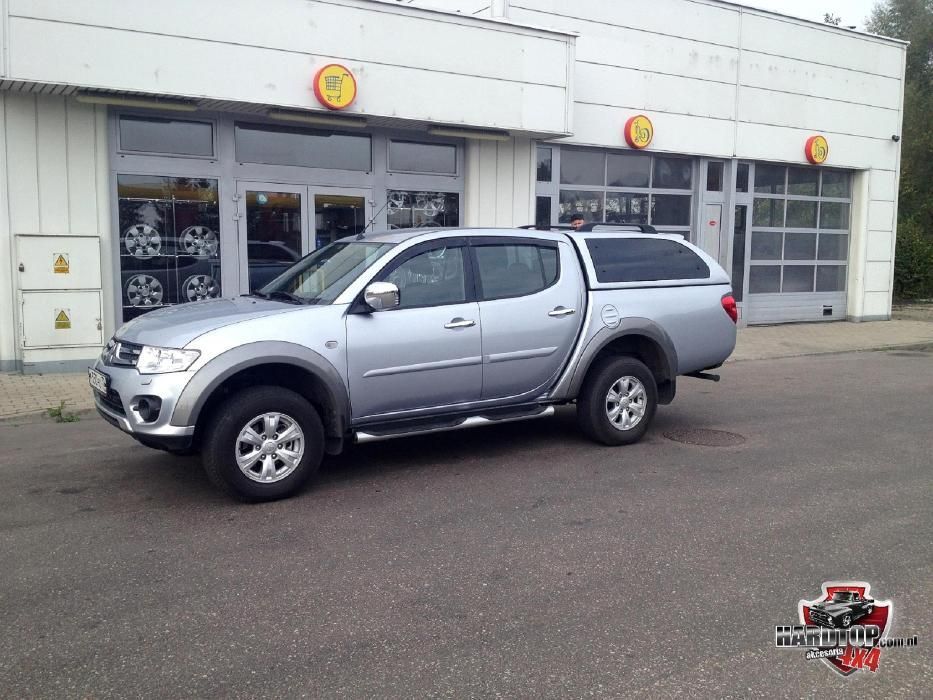 Aluminiowe progi Mitsubishi L200 rok 2009+