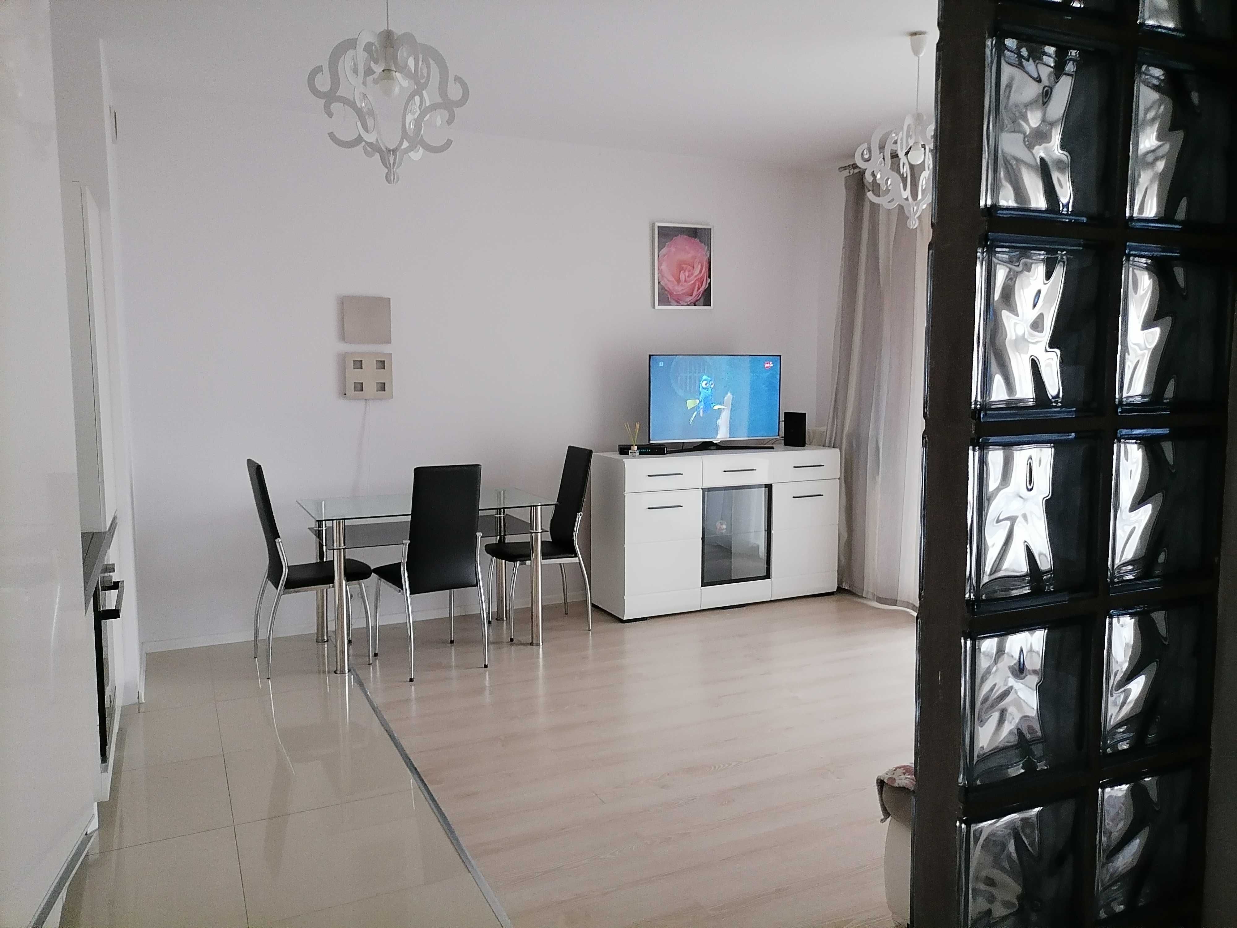 Apartament na doby  godziny Miasteczko Wilanów  Al. Rzeczypospolitej22