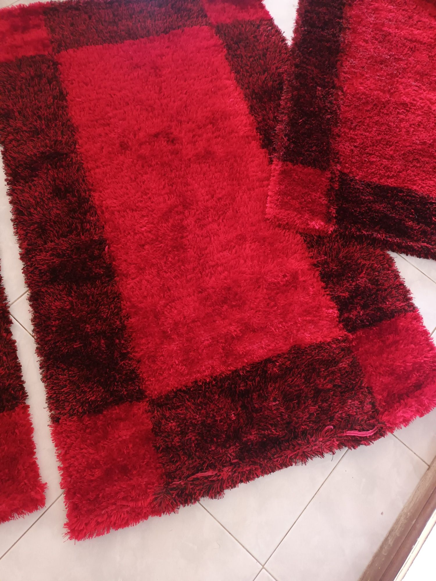 Tapetes de quarto são 2+1