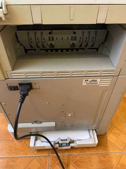 Кольоровий лазерний  HP COLOR LaserJet CM1015 MFP з картриджами