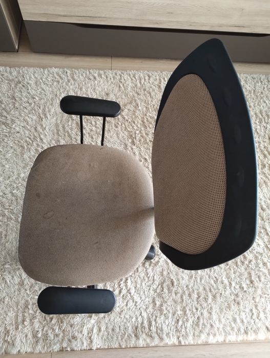 Sprzedam krzesło obrotowe