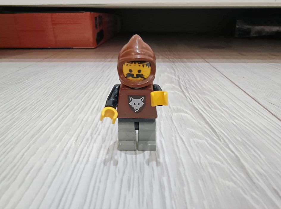 LEGO Minifigurka Ludzik cas252 Wolfpack Castle Zamki Wilki 1992 r.