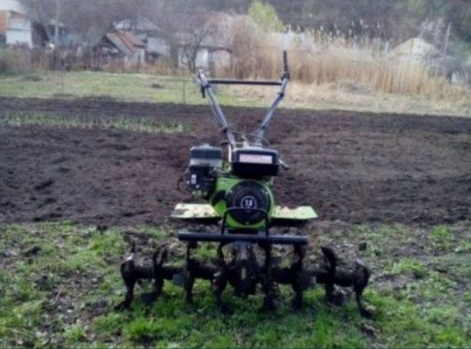Вспашка земли мотоблоком трактором любой сложности