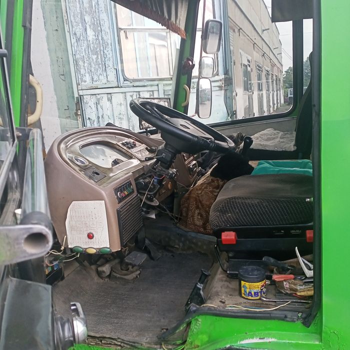 Продам автобус с двигателем и коробкой от Фольксваген лт35 на ходу