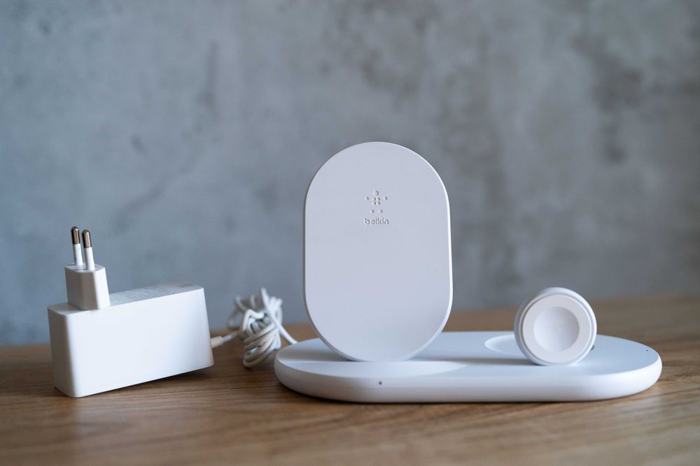 Безпровідний зарядний пристрій 3 в 1 Belkin WIZ001