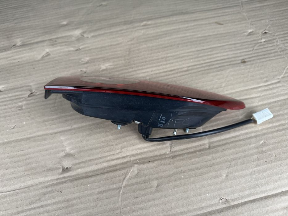 Задний левый фонарь стоп Mazda 3 2019 2020 2021