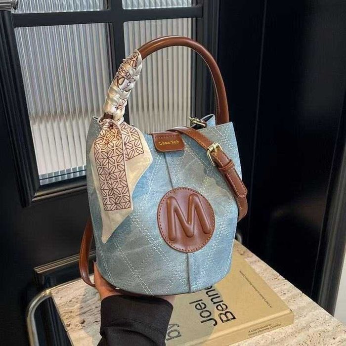 Torba na ramię litera M