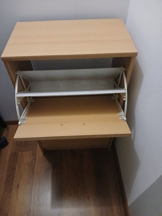 Szafka na buty uchylna