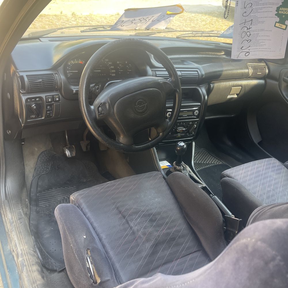 Opel Astra Comercial