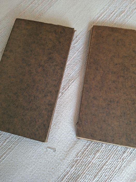 Dois livros Coleção Poesia e Ensaio da Ulisseia