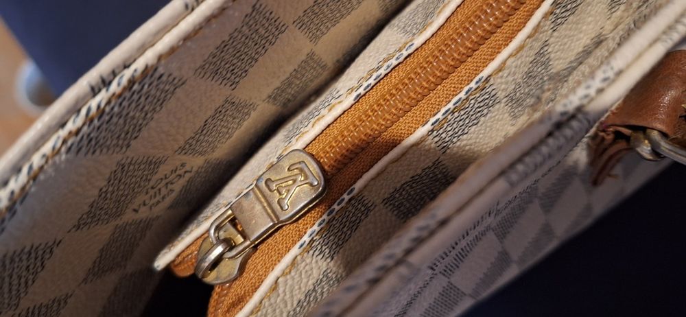 Torebka z logiem Louis Vuitton