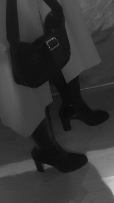 Ботфорти чорні лаковані