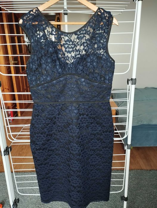 Granatowa koronkowa sukienka 42