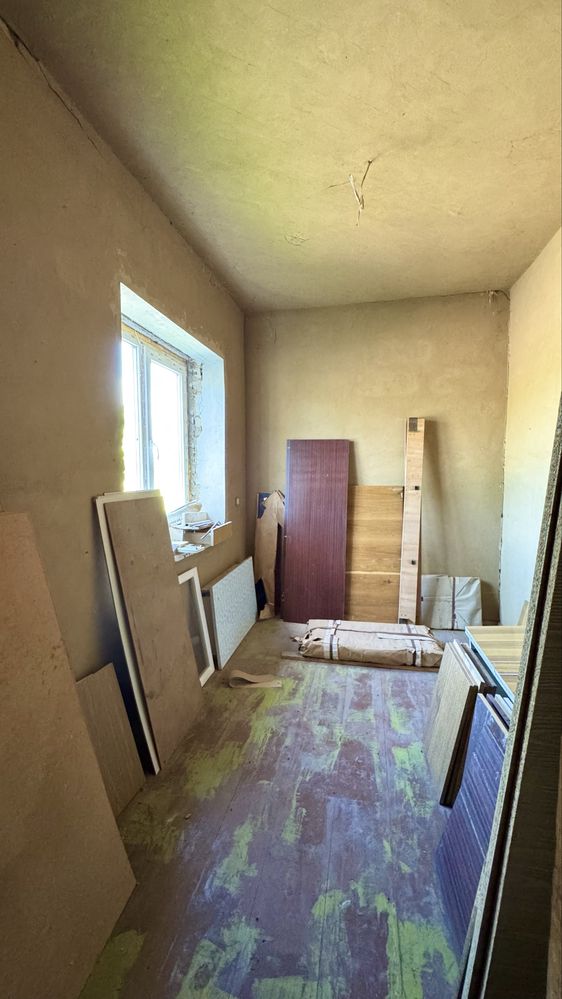 Продам будинок 115м2 в центрі смт Березна, 15 соток землі!