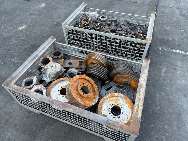 Podajnik łańcuchowy gala nowy 2 skrzyniopalety komplet