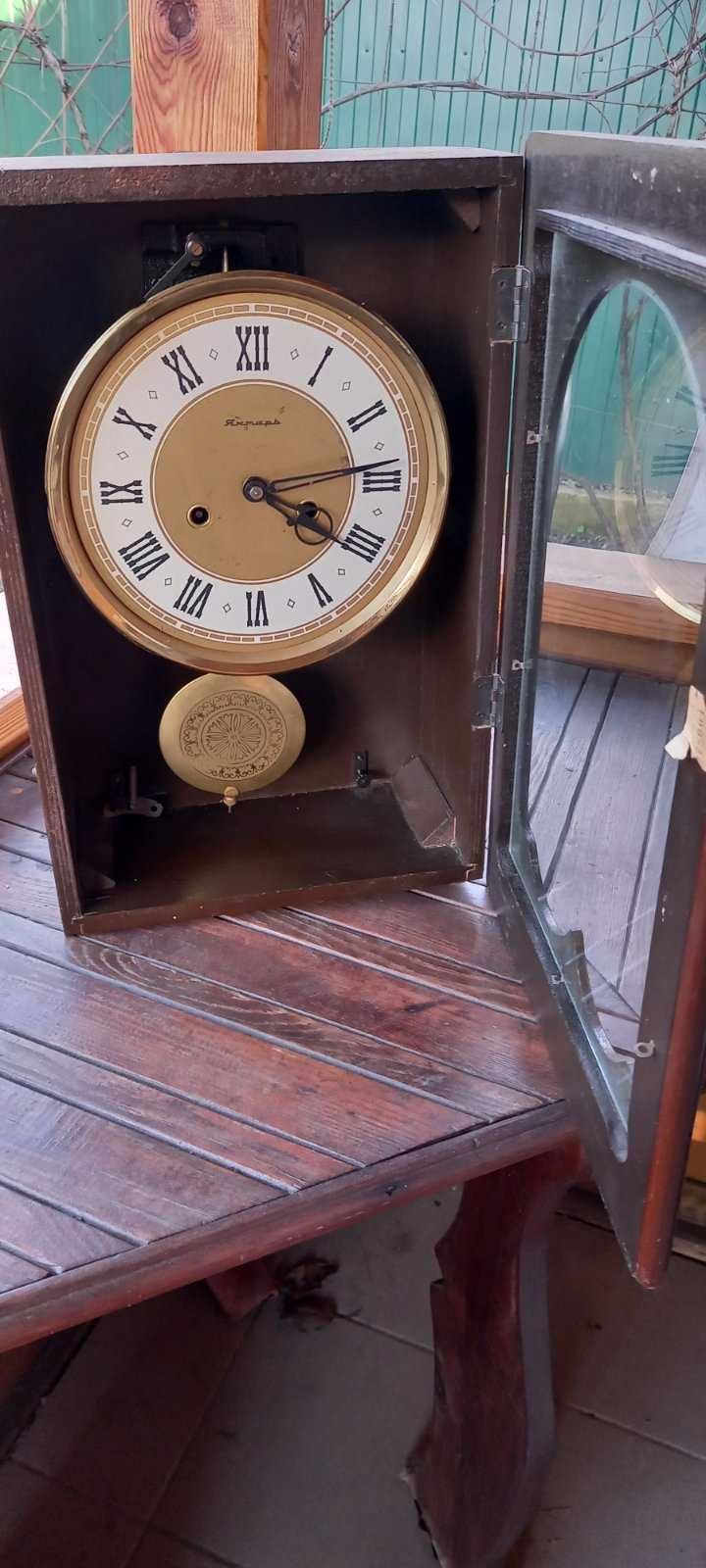 Часы Янтарь настенные