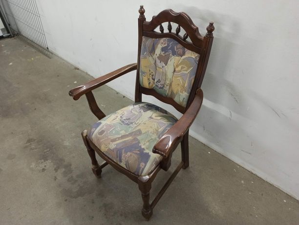 Zabytkowe krzesło, drewniane, antyk, retro