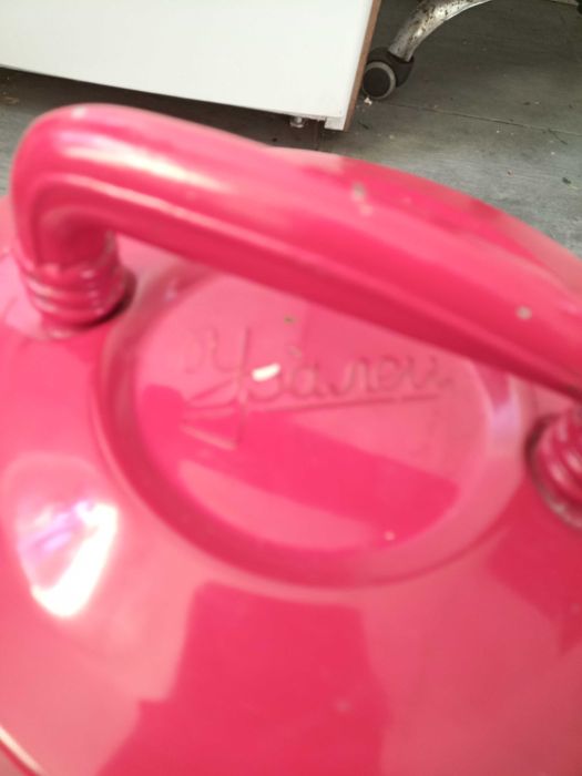 Продам Пилосос Уралец