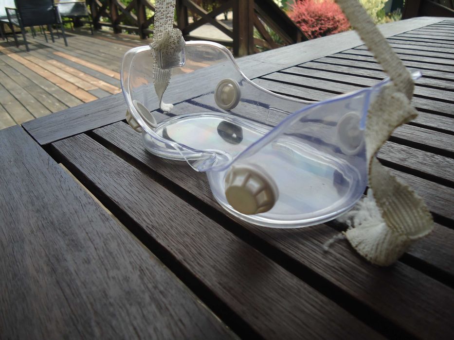 maska maseczka okulary bhp do izolacji izolowania piana pur itd