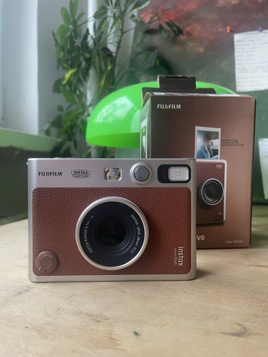 aparat instax mini Evo- brazowo - srebrny