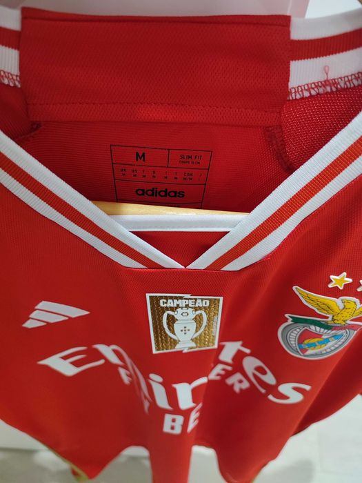 camisola SLbenfica campeões nacionais - tamanho M