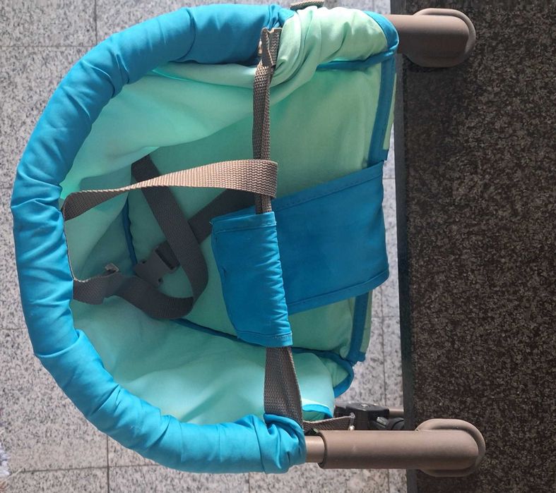 Cadeira de mesa em suspensão para bebé