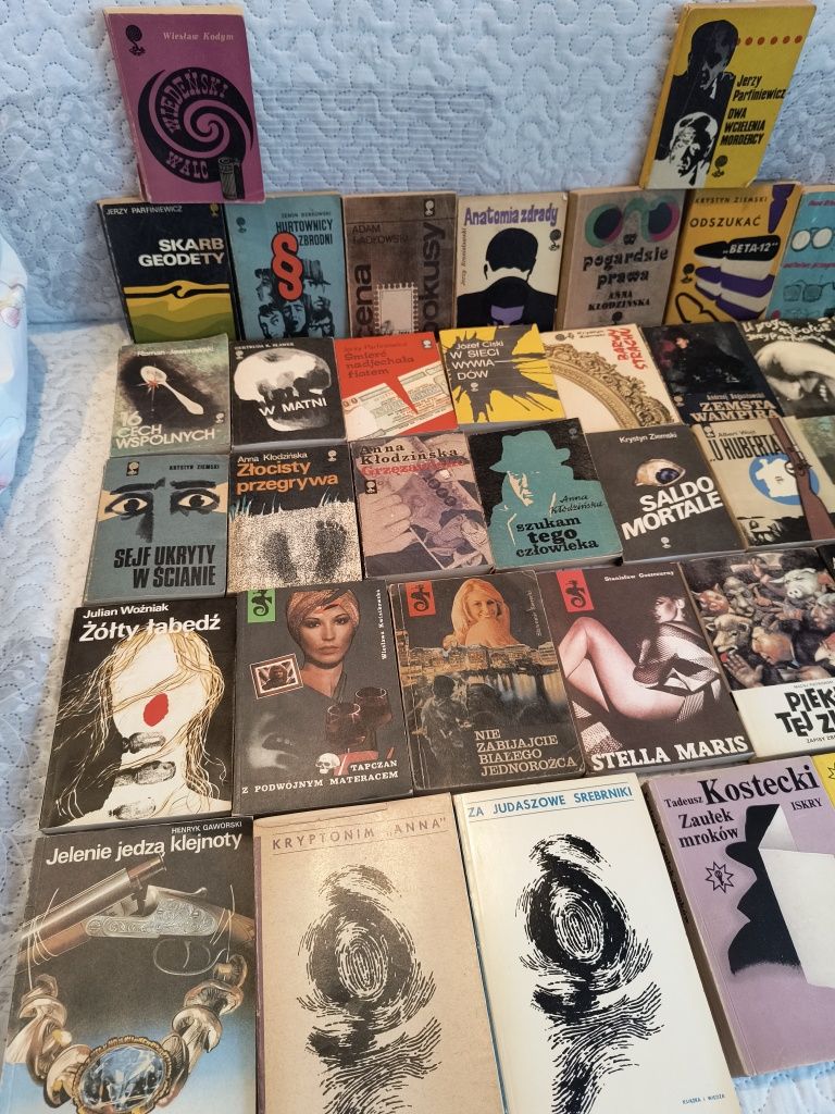 Zestaw 55 książek kryminałów z lat 70-80 tych