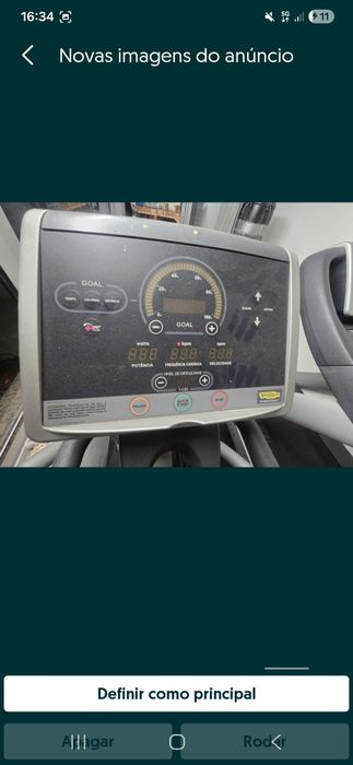 Elíptica profissional TECHNOGYM em prefeitas condições. 
Sem u