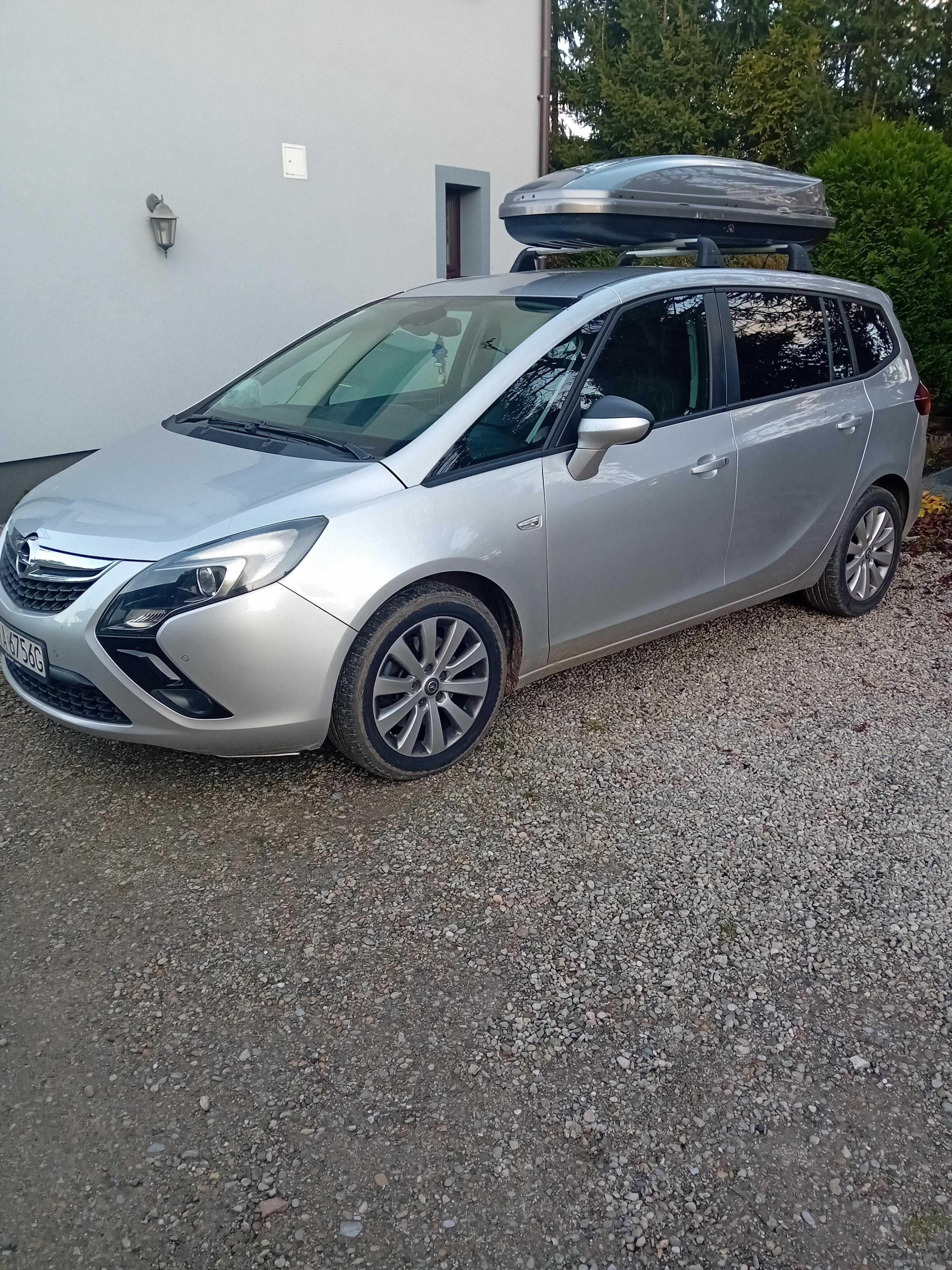 Opel Zafira C 2012 rok . 2.0 CDTI 165 KM Automat! Telewizorki bagaznik