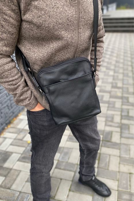 Шкіряна сумка через плече барсетка месенджер чоловіча чорна TERRA