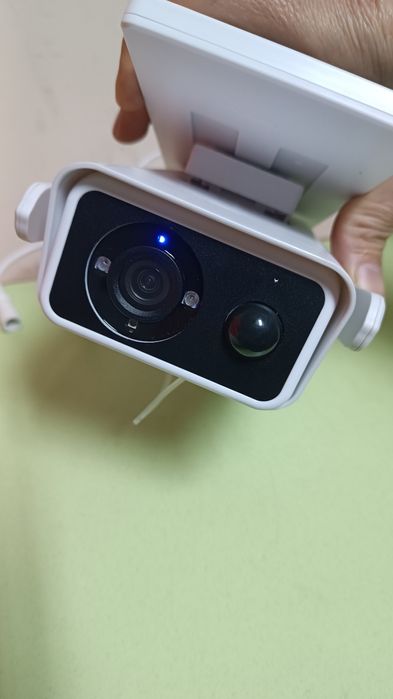 Уличная wifi камера  солнечной панелью