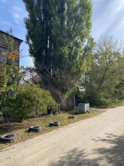 Продам членство у гаражному кооперативі "Кристал"