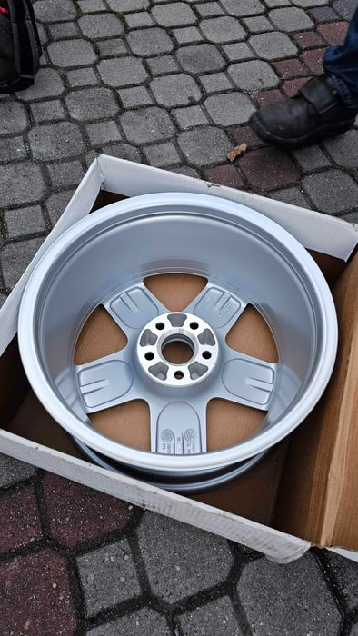 Oryginalne NOWE felgi Audi TT 8N0, 17" 5x100