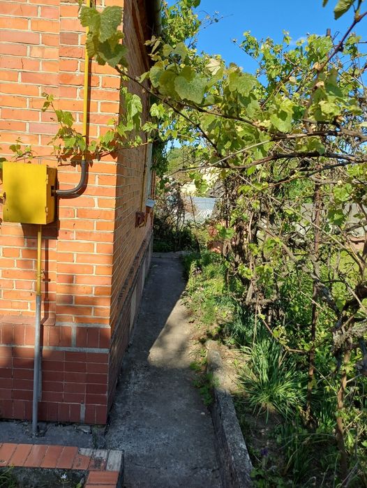 Продаж будинку на Дубово.