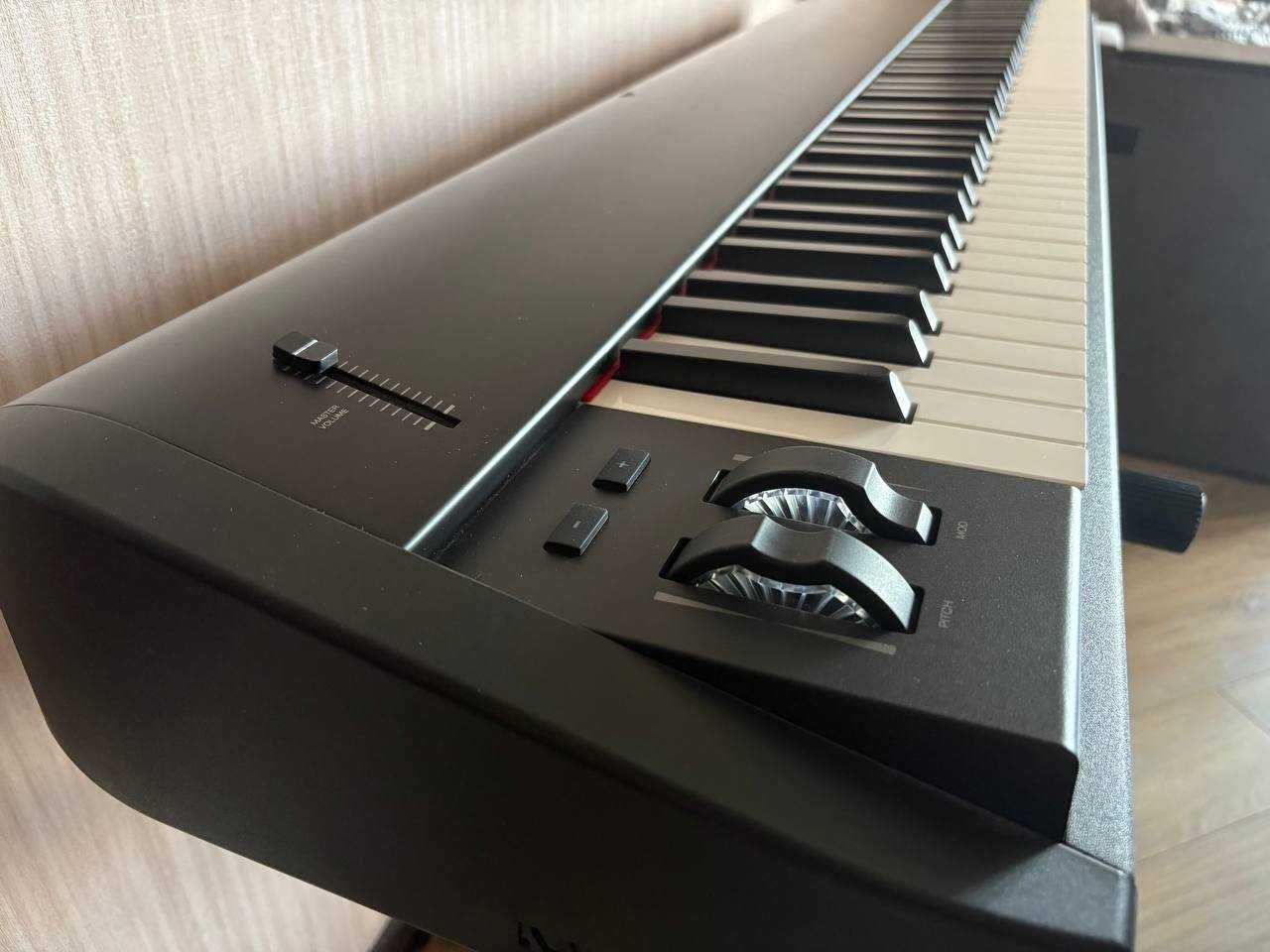 MIDI-клавіатура M-Audio Hammer 88 + Стійка + Педаль