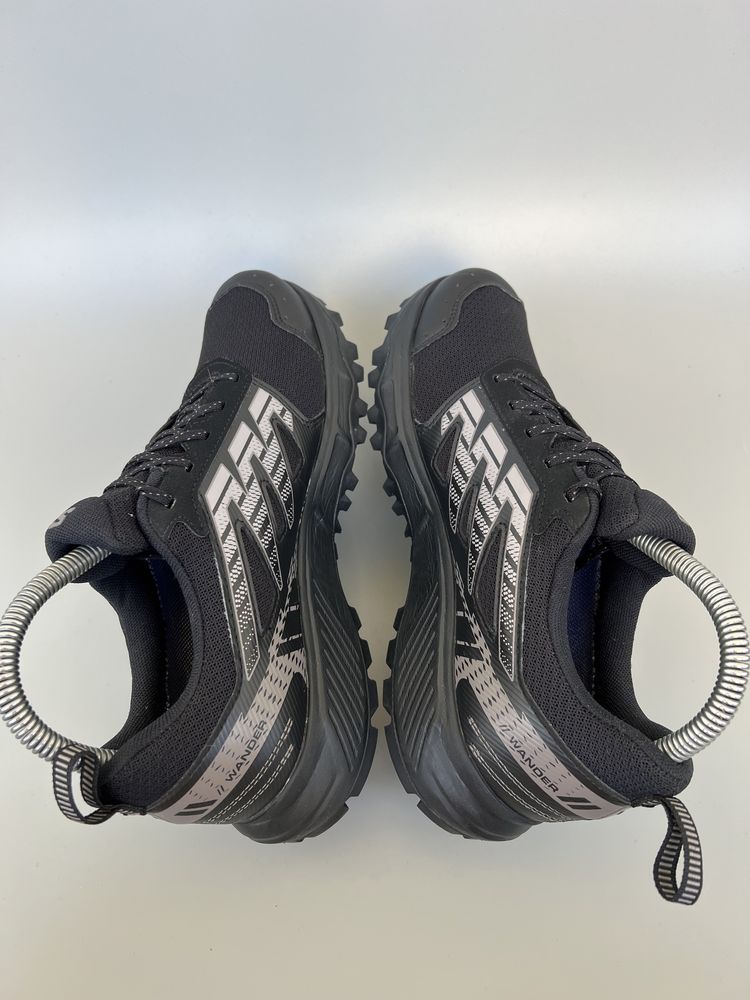 Оригінальні кросівки  SALOMON WANDER gore-tex 40р.25.5см.