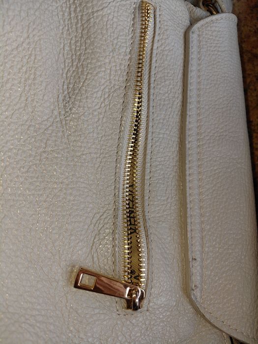 Skórzana szara torebka Venezia listonoszka złote dodatki