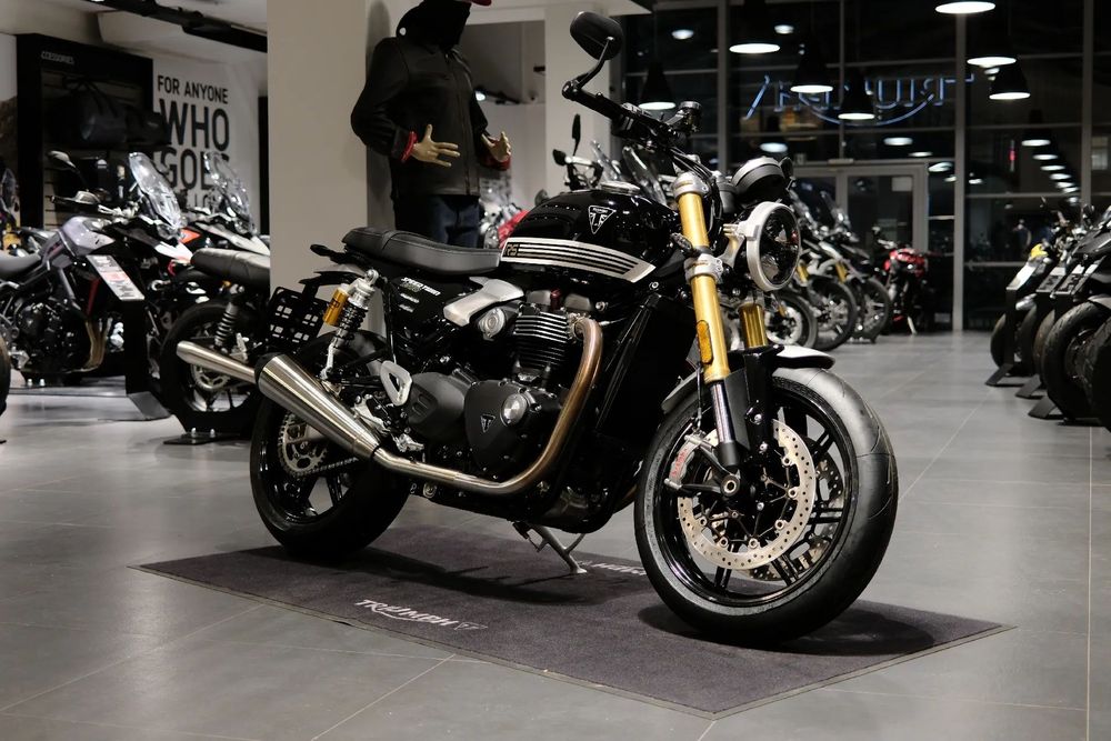 Triumph Speed Twin 1200 RS I Wyprzedaż rocznika | Możliwe finansowanie
