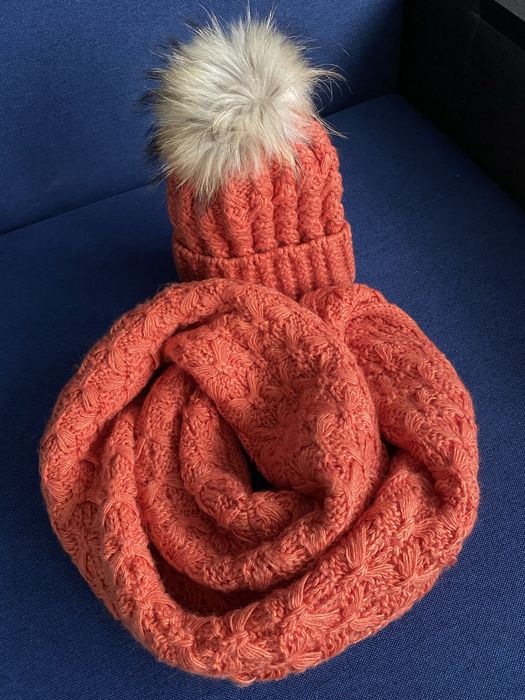 Продам вʼязаний комплект