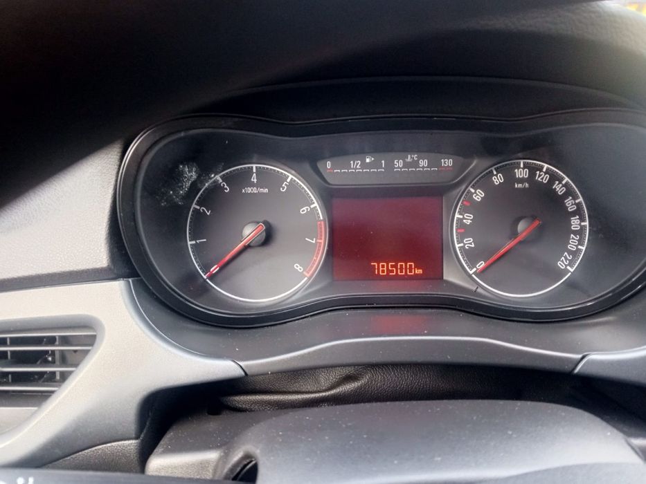 Sprzedam corsę e sprowadzoną