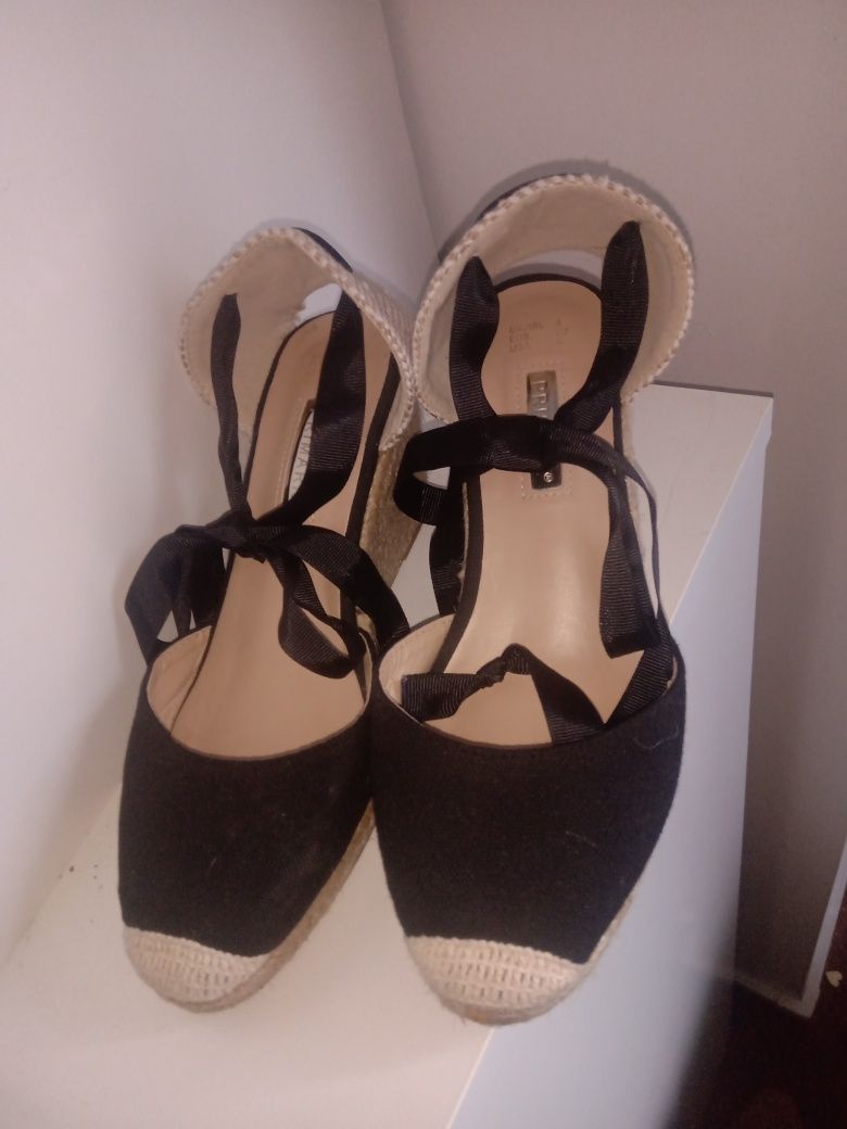 Espadryle na koturnie czarne wiązane