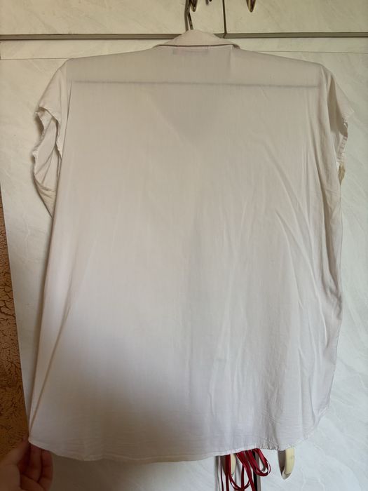 Легенька рубашка кремового кольору