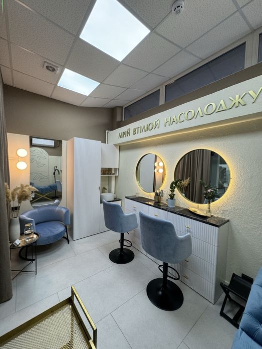 Салон студія краси продаж візажист/бровист/ лашмейкер