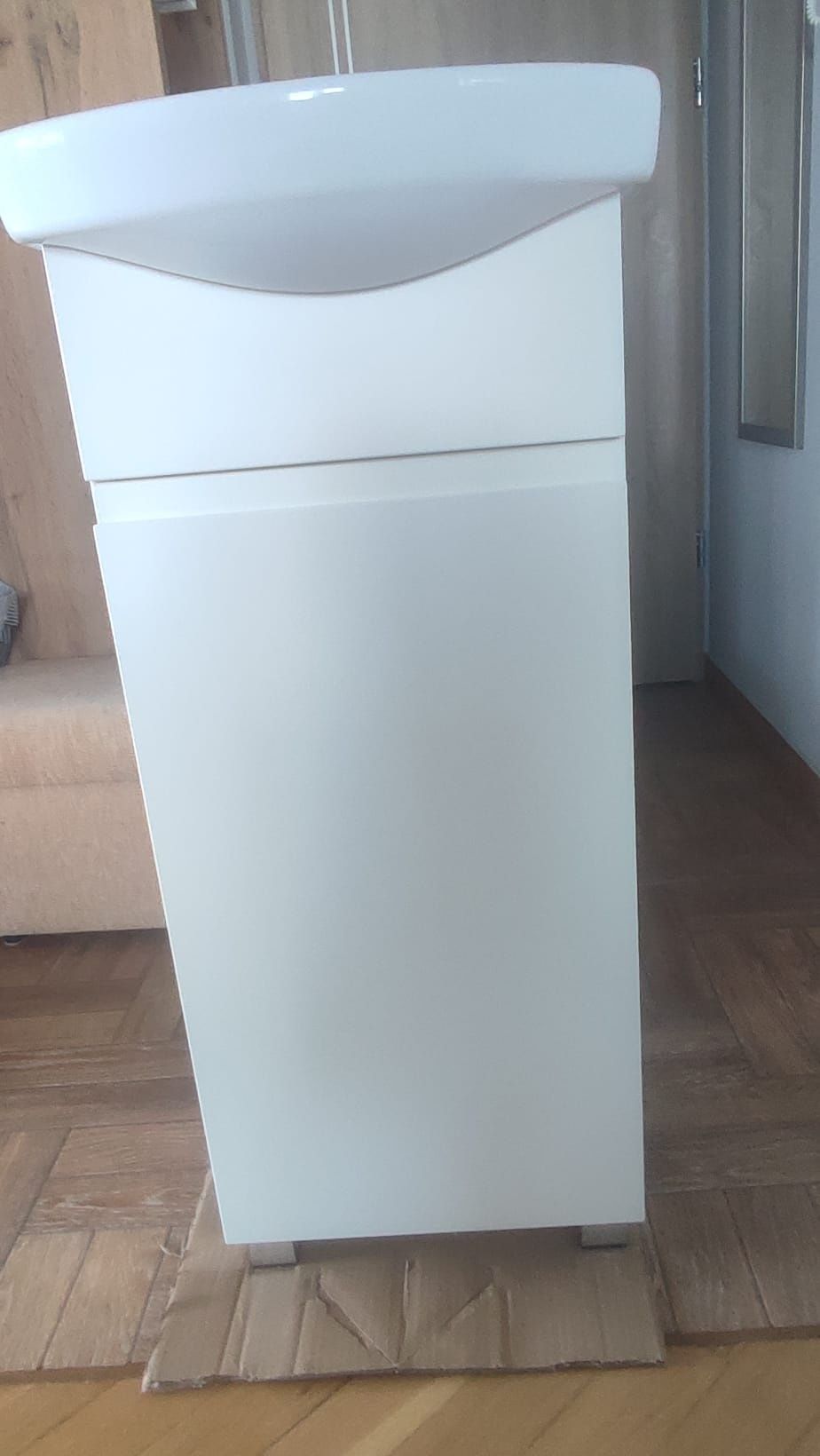 Umywalka z szafką super stan