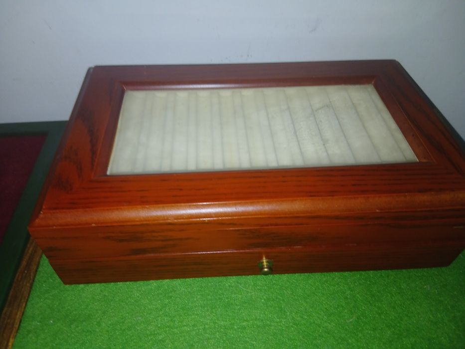 Expositor caixa madeira para caneta  por 40 €