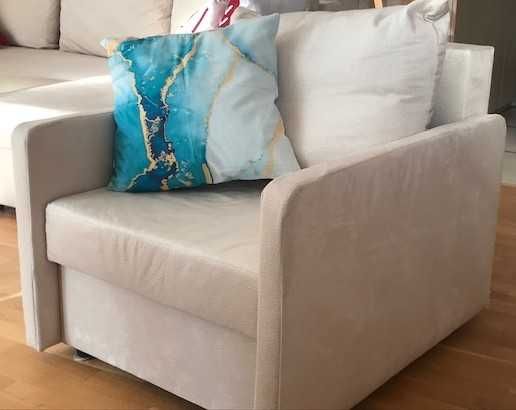 Stylowy fotel Arkadia – komfort i design w jasnym beżu